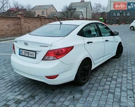 Белый Хендай Акцент, объемом двигателя 1.4 л и пробегом 219 тыс. км за 6300 $, фото 7 на Automoto.ua