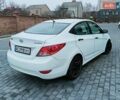 Белый Хендай Акцент, объемом двигателя 1.4 л и пробегом 219 тыс. км за 6300 $, фото 7 на Automoto.ua