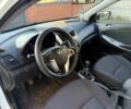 Білий Хендай Акцент, об'ємом двигуна 1.4 л та пробігом 220 тис. км за 5450 $, фото 3 на Automoto.ua