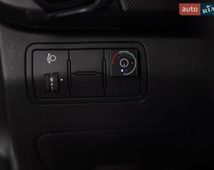 Белый Хендай Акцент, объемом двигателя 1.4 л и пробегом 158 тыс. км за 8000 $, фото 4 на Automoto.ua