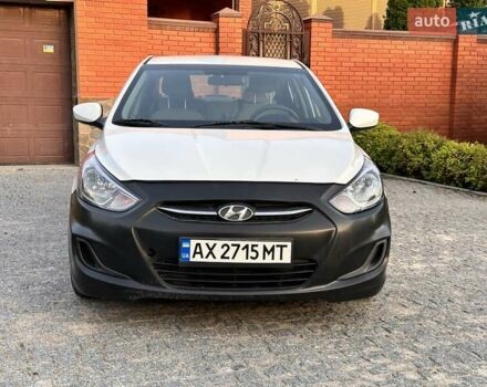 Хендай Акцент 2015 в Харькове на Automoto.ua Белый Хендай Акцент, объемом двигателя 1.6 л и пробегом 107 тыс. км за 5900 $, фото 8 на Automoto.ua