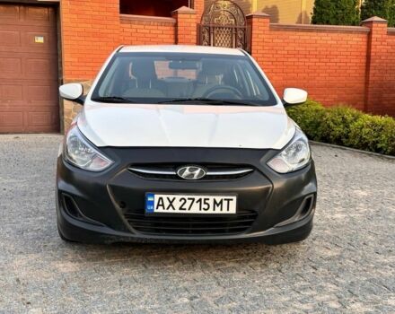 Белый Хендай Акцент, объемом двигателя 1.6 л и пробегом 112 тыс. км за 5700 $, фото 2 на Automoto.ua