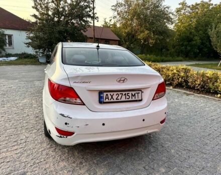 Белый Хендай Акцент, объемом двигателя 1.6 л и пробегом 112 тыс. км за 5700 $, фото 6 на Automoto.ua
