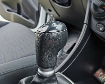 Белый Хендай Акцент, объемом двигателя 1.4 л и пробегом 92 тыс. км за 9499 $, фото 15 на Automoto.ua