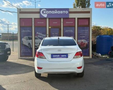 Білий Хендай Акцент, об'ємом двигуна 1.59 л та пробігом 162 тис. км за 8100 $, фото 6 на Automoto.ua