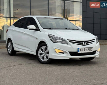 Белый Хендай Акцент, объемом двигателя 1.4 л и пробегом 64 тыс. км за 12800 $, фото 2 на Automoto.ua