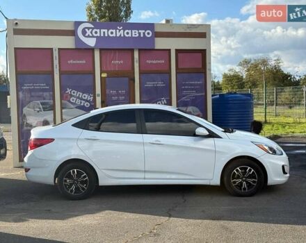 Білий Хендай Акцент, об'ємом двигуна 1.59 л та пробігом 162 тис. км за 8100 $, фото 4 на Automoto.ua