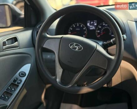 Білий Хендай Акцент, об'ємом двигуна 1.59 л та пробігом 162 тис. км за 8100 $, фото 11 на Automoto.ua