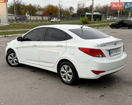 Белый Хендай Акцент, объемом двигателя 1.4 л и пробегом 64 тыс. км за 12800 $, фото 9 на Automoto.ua