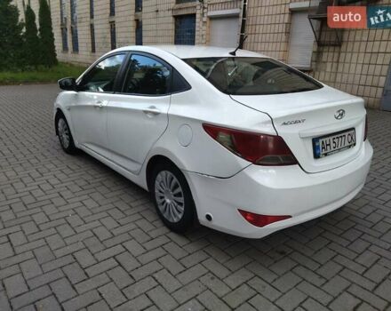 Білий Хендай Акцент, об'ємом двигуна 1.4 л та пробігом 230 тис. км за 5300 $, фото 1 на Automoto.ua