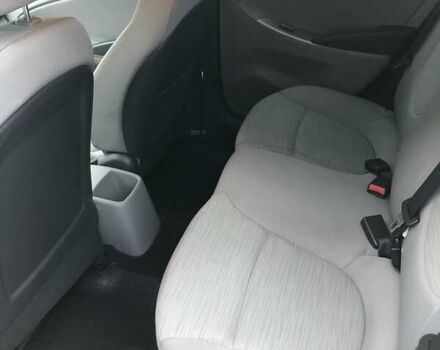 Белый Хендай Акцент, объемом двигателя 1.59 л и пробегом 56 тыс. км за 11800 $, фото 18 на Automoto.ua