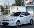 Белый Хендай Акцент, объемом двигателя 1.58 л и пробегом 180 тыс. км за 9799 $, фото 1 на Automoto.ua