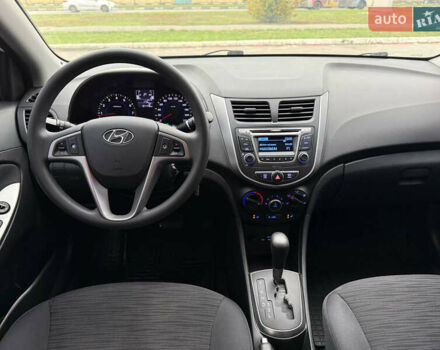 Белый Хендай Акцент, объемом двигателя 1.4 л и пробегом 64 тыс. км за 12800 $, фото 25 на Automoto.ua