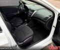Білий Хендай Акцент, об'ємом двигуна 1.4 л та пробігом 64 тис. км за 12800 $, фото 11 на Automoto.ua