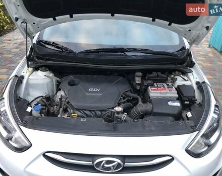 Белый Хендай Акцент, объемом двигателя 1.59 л и пробегом 56 тыс. км за 11800 $, фото 29 на Automoto.ua