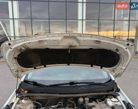 Белый Хендай Акцент, объемом двигателя 1.4 л и пробегом 64 тыс. км за 12800 $, фото 39 на Automoto.ua