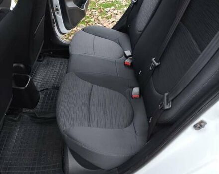 Белый Хендай Акцент, объемом двигателя 1.4 л и пробегом 92 тыс. км за 9499 $, фото 11 на Automoto.ua