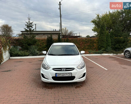 Хендай Акцент 2016 в Киеве на Automoto.ua Белый Хендай Акцент, объемом двигателя 1.6 л и пробегом 193 тыс. км за 7500 $, фото 1 на Automoto.ua