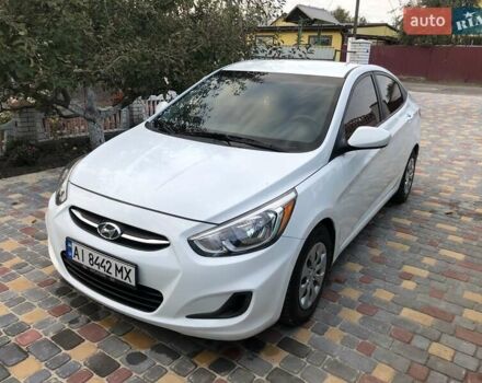 Белый Хендай Акцент, объемом двигателя 1.59 л и пробегом 56 тыс. км за 11800 $, фото 6 на Automoto.ua