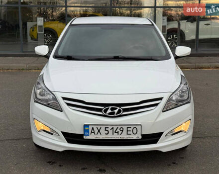 Белый Хендай Акцент, объемом двигателя 1.4 л и пробегом 64 тыс. км за 12800 $, фото 1 на Automoto.ua