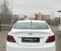 Белый Хендай Акцент, объемом двигателя 1.4 л и пробегом 230 тыс. км за 4750 $, фото 4 на Automoto.ua