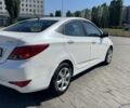 Белый Хендай Акцент, объемом двигателя 1.4 л и пробегом 197 тыс. км за 5811 $, фото 4 на Automoto.ua