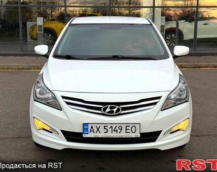 Білий Хендай Акцент, об'ємом двигуна 1.4 л та пробігом 64 тис. км за 12800 $, фото 1 на Automoto.ua