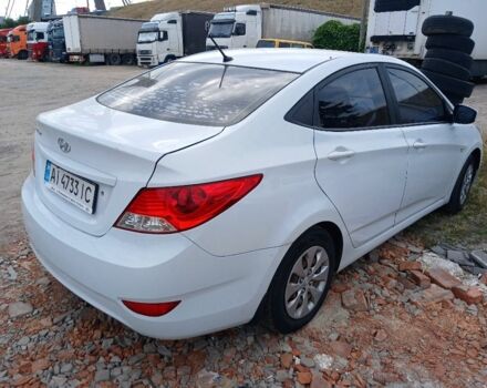 Белый Хендай Акцент, объемом двигателя 1.4 л и пробегом 217 тыс. км за 5750 $, фото 3 на Automoto.ua