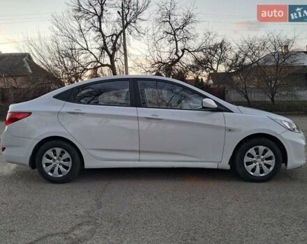 Белый Хендай Акцент, объемом двигателя 1.4 л и пробегом 199 тыс. км за 6900 $, фото 6 на Automoto.ua