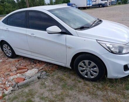 Белый Хендай Акцент, объемом двигателя 1.4 л и пробегом 217 тыс. км за 5750 $, фото 2 на Automoto.ua