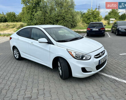 Білий Хендай Акцент, об'ємом двигуна 1.59 л та пробігом 65 тис. км за 10900 $, фото 6 на Automoto.ua