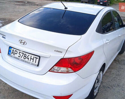 Белый Хендай Акцент, объемом двигателя 1.4 л и пробегом 220 тыс. км за 6500 $, фото 4 на Automoto.ua