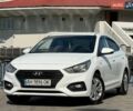 Белый Хендай Акцент, объемом двигателя 1.37 л и пробегом 82 тыс. км за 13500 $, фото 1 на Automoto.ua