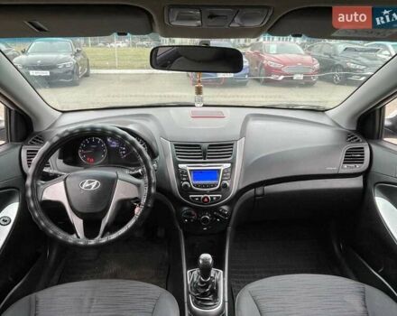 Белый Хендай Акцент, объемом двигателя 1.4 л и пробегом 208 тыс. км за 6990 $, фото 11 на Automoto.ua