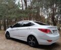 Білий Хендай Акцент, об'ємом двигуна 1.37 л та пробігом 86 тис. км за 9000 $, фото 5 на Automoto.ua