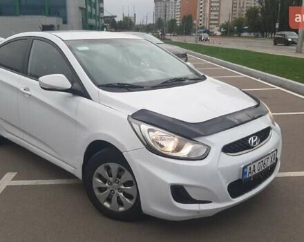 Хендай Акцент 2018 в Киеве на Automoto.ua Белый Хендай Акцент, объемом двигателя 1.37 л и пробегом 206 тыс. км за 6950 $, фото 5 на Automoto.ua