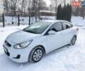 Білий Хендай Акцент, об'ємом двигуна 1.37 л та пробігом 61 тис. км за 10500 $, фото 4 на Automoto.ua