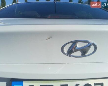 Хендай Акцент 2018 в Надворной на Automoto.ua Белый Хендай Акцент, объемом двигателя 1.58 л и пробегом 79 тыс. км за 11800 $, фото 7 на Automoto.ua
