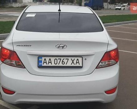 Хендай Акцент 2018 в Киеве на Automoto.ua Белый Хендай Акцент, объемом двигателя 1.37 л и пробегом 206 тыс. км за 6950 $, фото 3 на Automoto.ua