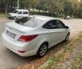 Белый Хендай Акцент, объемом двигателя 1.6 л и пробегом 185 тыс. км за 8600 $, фото 2 на Automoto.ua