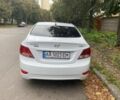 Белый Хендай Акцент, объемом двигателя 1.6 л и пробегом 185 тыс. км за 8600 $, фото 3 на Automoto.ua