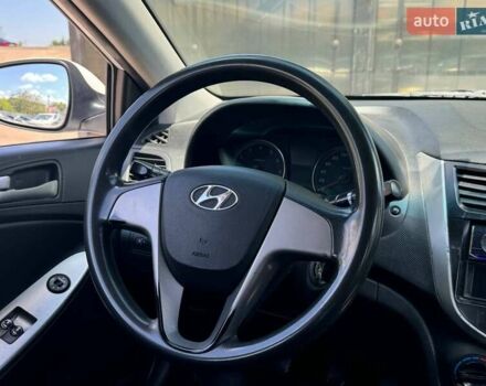 Белый Хендай Акцент, объемом двигателя 1.37 л и пробегом 267 тыс. км за 6990 $, фото 13 на Automoto.ua