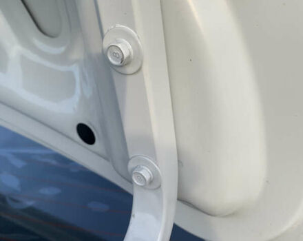 Белый Хендай Акцент, объемом двигателя 1.4 л и пробегом 111 тыс. км за 9500 $, фото 26 на Automoto.ua