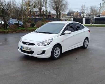 Белый Хендай Акцент, объемом двигателя 1.4 л и пробегом 235 тыс. км за 6400 $, фото 10 на Automoto.ua