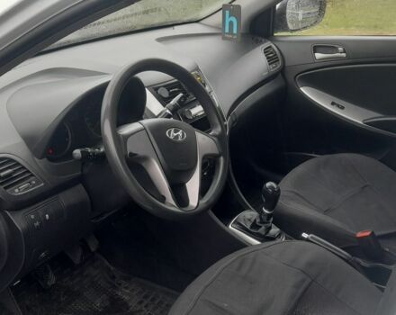 Белый Хендай Акцент, объемом двигателя 1.4 л и пробегом 112 тыс. км за 6990 $, фото 1 на Automoto.ua