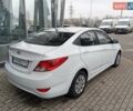 Белый Хендай Акцент, объемом двигателя 1.37 л и пробегом 75 тыс. км за 9100 $, фото 4 на Automoto.ua