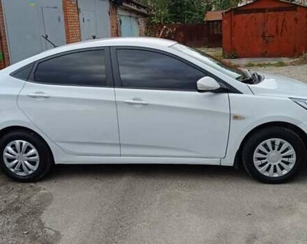 Білий Хендай Акцент, об'ємом двигуна 1.4 л та пробігом 235 тис. км за 6470 $, фото 14 на Automoto.ua