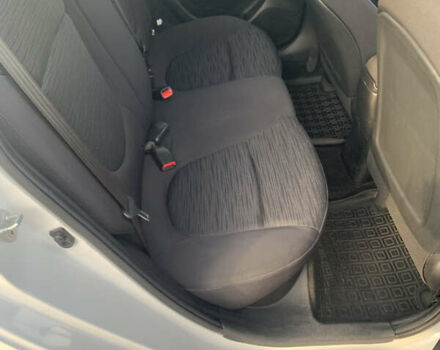 Белый Хендай Акцент, объемом двигателя 1.4 л и пробегом 111 тыс. км за 9500 $, фото 25 на Automoto.ua