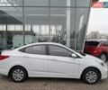 Белый Хендай Акцент, объемом двигателя 1.37 л и пробегом 75 тыс. км за 9100 $, фото 3 на Automoto.ua