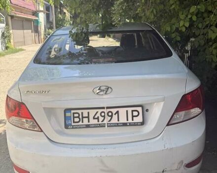 Білий Хендай Акцент, об'ємом двигуна 1.37 л та пробігом 90 тис. км за 8500 $, фото 1 на Automoto.ua